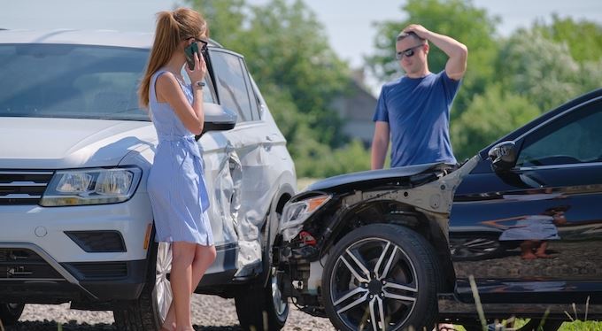 Čo nerobiť po nehode? 11 chýb, ktoré vás môžu finančne zruinovať