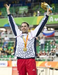 Jozef Metelka s medailou