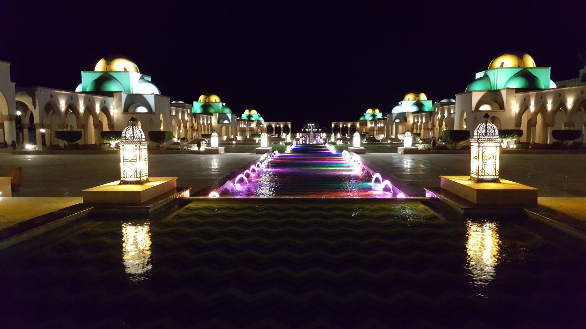 Sahl Hasheesh Námestie Arrival Piaza po zotmení