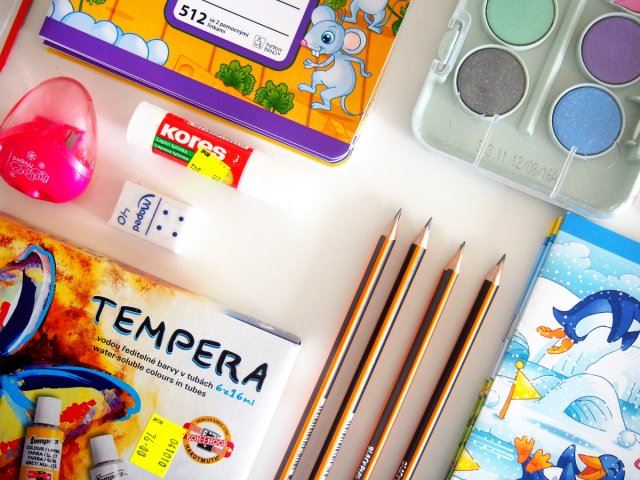 Kolik stojí dítě v první třídě?