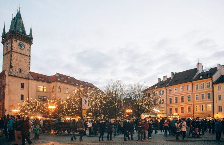 vianočné trhy v prahe: kedy začínajú?