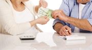 Niekto takmer 2 500 eur, iný ledva 2 eurá. Dôchodcom začali „cinkať“ na účty rodičovské dôchodky
