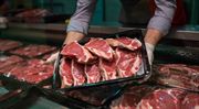 Máme sa báť drahého mäsa pre slintačku a krívačku? Odborník má jasno