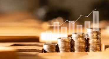 Hľadáte stabilné zhodnotenie peňazí? Termínovaný vklad sa vracia do hry