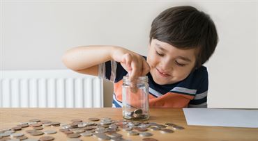 Učíme deti správne zaobchádzať s peniazmi: Sporenie verzus nakupovanie