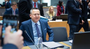 Minister varuje: Dlhopisy ešte nie sú na trhu, no podvody už začali