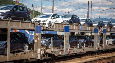 Americká clá na autá z Európy sú tu: hrozí nám osud Detroitu, ale rýchlejšie