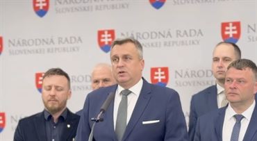 Andrej Danko ukázal návrh na ohlodanú transakčnú daň: zmenu by pocítili tisícky ľudí