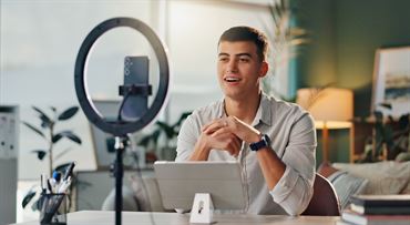 Zarábate online ako influencer? Tieto príjmy už sleduje štát