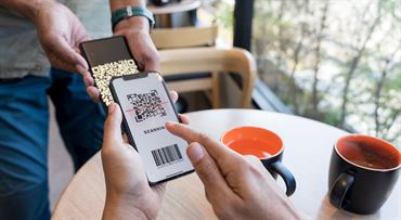 Bezhotovostné platby budú už čoskoro povinné nad 1 euro: Kto má výnimku?