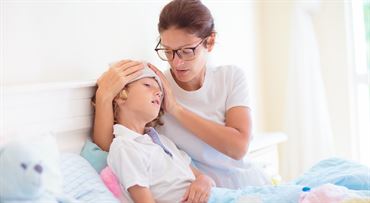 Ošetrovné 2026: Kto má nárok po novom a ako sa zjednoduší striedanie pri starostlivosti