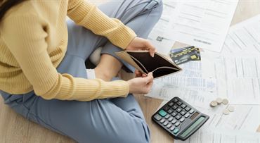 V novembri zbankrotovalo o 10 % viac Slovákov ako minulý mesiac