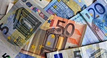 Príspevok od štátu sa opäť zvýši! Prvá pomoc ++ bude platiť až do júna 2021