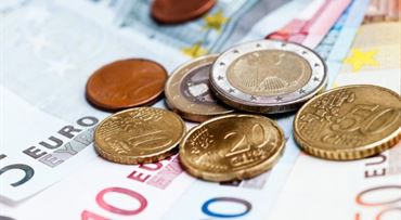 Môže vám zamestnávateľ zraziť zo mzdy spôsobenú škodu či manko?