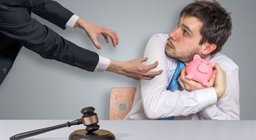 Prepis majetku na niekoho iného. Kedy je rizikový a ako ho pred exekúciou ochrániť inak?