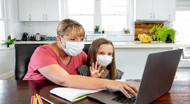 Radíme: Započítavajú sa vianočné darčeky do výživného?