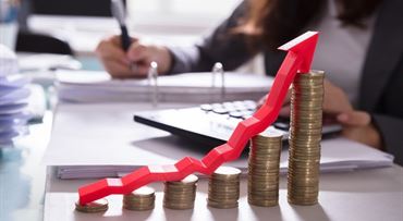 Ďalšie banky menia od marca svoj cenník. Čo všetko bude drahšie?