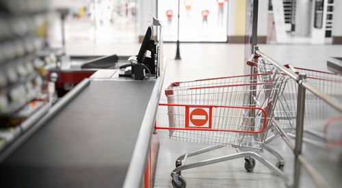 Pracujúcich a školy čaká predĺžený víkend. Obchody však budú jeden deň zatvorené