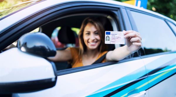 Čas na výmenu vodičského preukazu sa kráti: Aký je postup, čo potrebujete a čo ak to nestihnete?