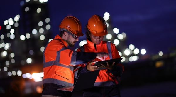 Skupina zamestnancov uvidí na výplatných páskach viac peňazí. PREHĽAD nových súm príplatkov