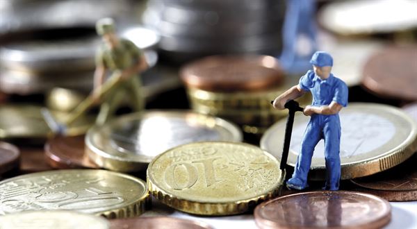 Až o 100 eur viac: minimálna mzda na Slovensku má čoskoro stúpnuť