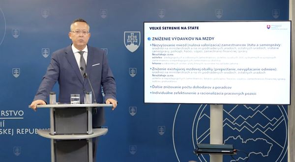 Štát ide prepúšťať a zmrazí platy. Vieme, koho sa to dotkne