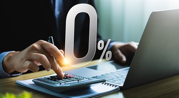 Transakčná daň bude povinná už len pre firmy, živnostníci si od nej vydýchnu