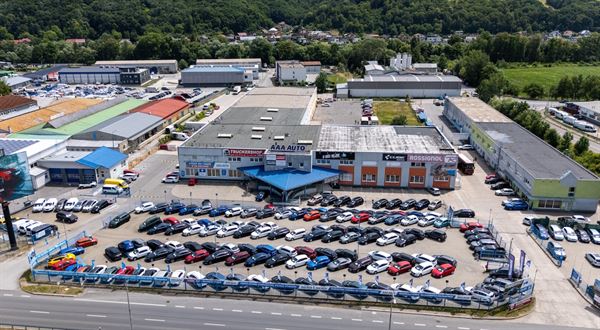 Zánovné autá sú nový luxus. Pozrite sa, ktoré modely Slováci milujú najviac