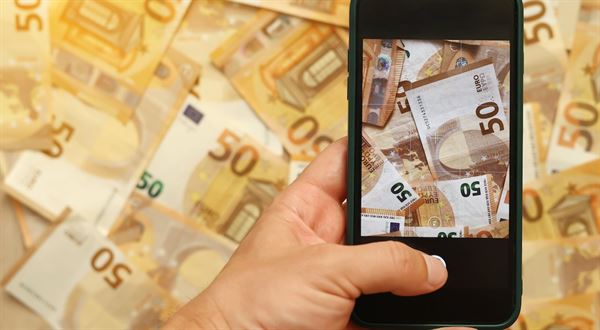 Všetko, čo potrebujete vedieť o digitálnom eure a jeho zavedení