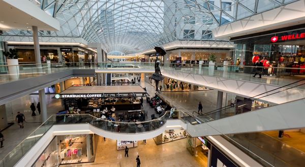 Slováci chcú mať nákupy nablízku. Čo rozhoduje o výbere shoppingu?