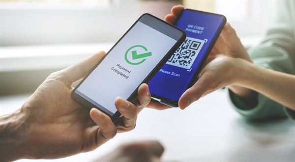 Nielen karta, ale aj QR kód na papieri: Ako budú vyzerať povinné bezhotovostné platby