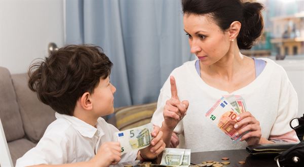 Daňový bonus po ročnom zúčtovaní prekvapí: Niektorí rodičia budú vracať peniaze