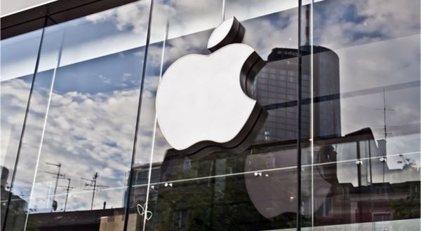Komentár: Akcie Apple otvorili nový rok prepadom o viac než 6 percent. Dôvodom sú aj zhoršené podnikateľské podmienky v Číne