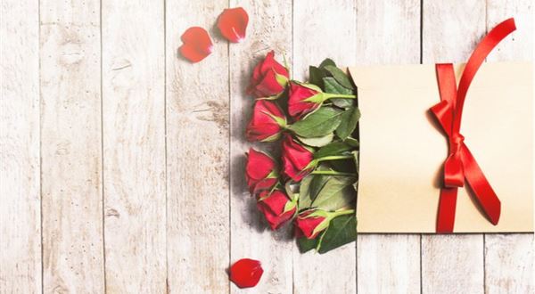 Čo kúpiť svojej polovičke na Valentína? Záleží v akej fáze je váš vzťah
