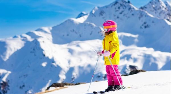 Až 150 eur ako príspevok na lyžiarsky výcvik dostane vaše dieťa! Ak oň škola požiada