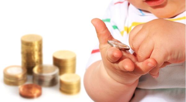O koľko sa zvýšia prídavky na deti, rodičovský príspevok a daňový bonus v roku 2021