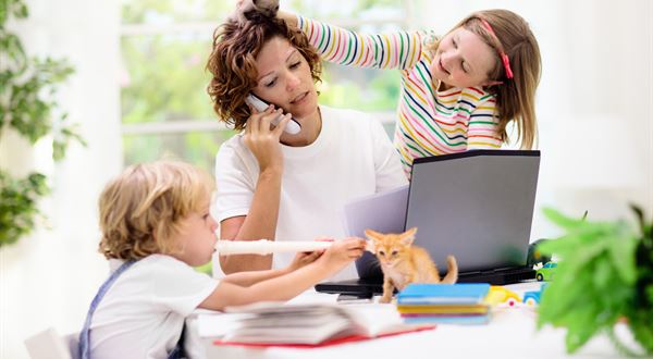 9 výhod, ktoré môžete podľa zákona využiť ako pracujúci rodič