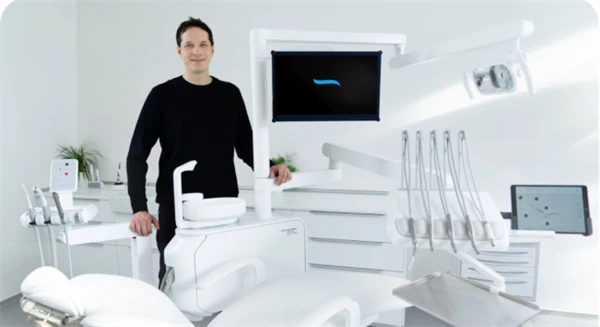 Rodinná firma z Piešťan mení svet modernej stomatológie už viac ako 60 rokov