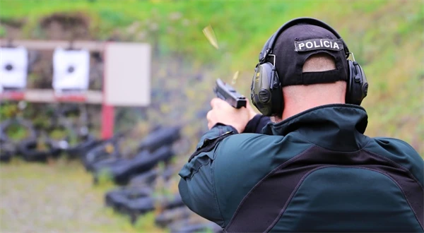 Do decembra musia konať tisíce ľudí. Polícia upozorňuje na dôležitú povinnosť