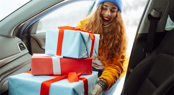 Vianoce 2025 budú skromnejšie. Doprajeme si najmä malý luxus a osobné dary