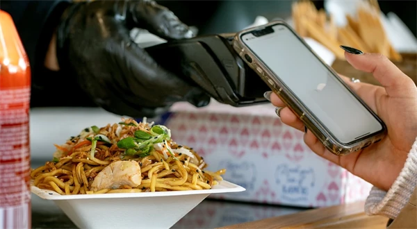 Tento oznam čoskoro uvidíte všade: Obchodníkom pribudla nová povinnosť, pozor na pokuty