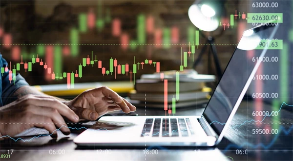 Ako Slováci investovali v roku 2025: najobľúbenejšie akcie, ETF a nové trendy