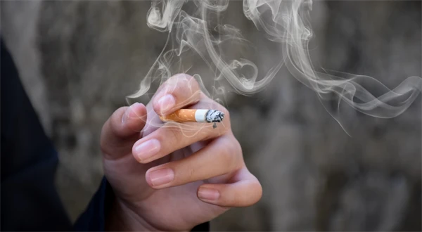 Zdražovanie tabaku pokračuje. Vyššie dane môžu posilniť čierny trh