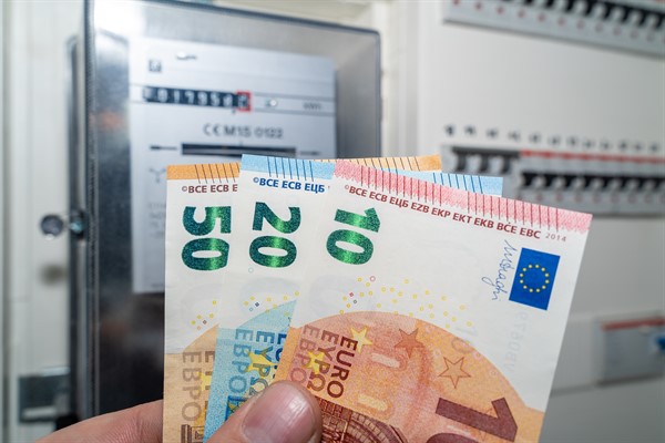 Energie extrémne zdražejú: Na čo sa majú pripraviť Slováci?